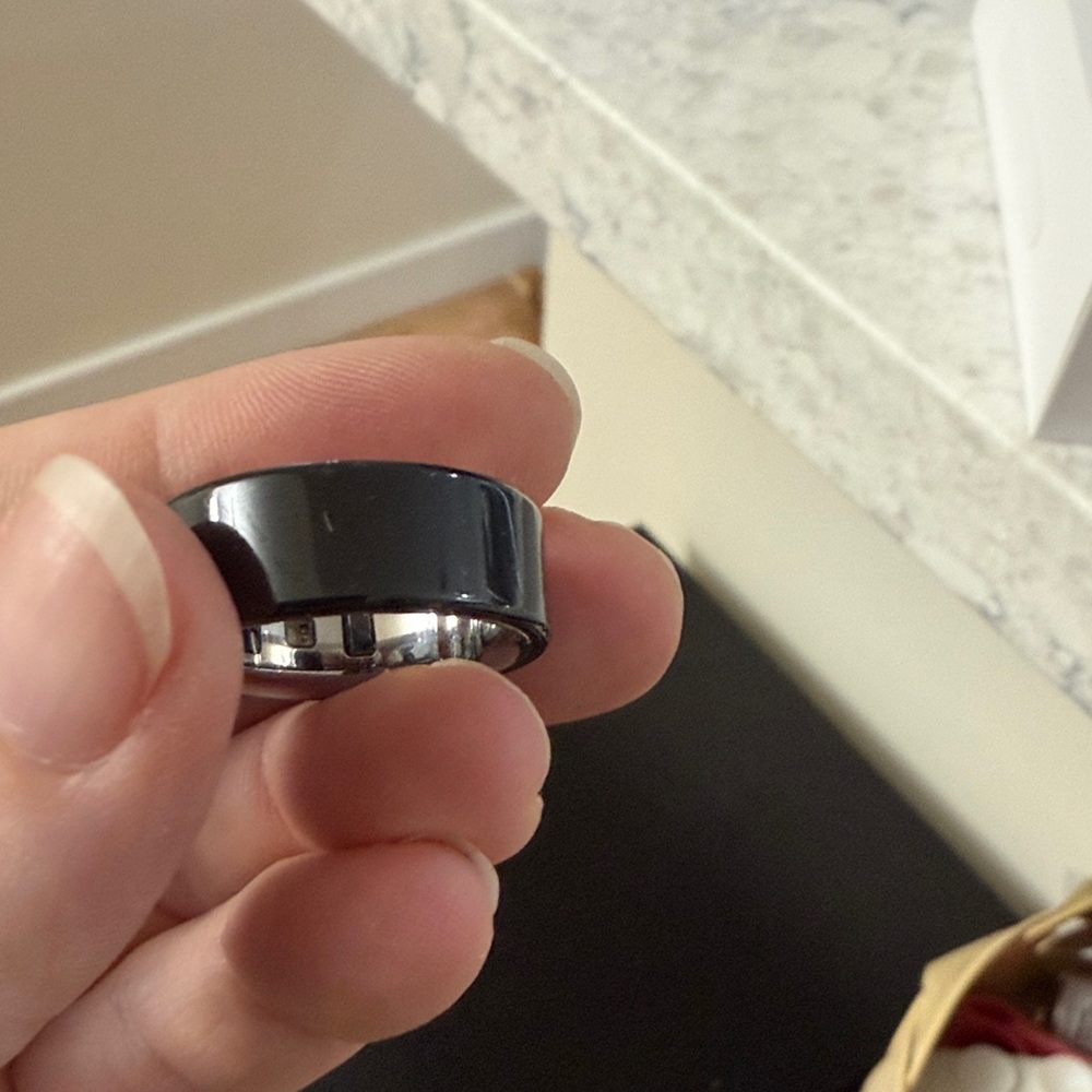 Oura ring Gen 4 size 7 - Picture 4 of 4